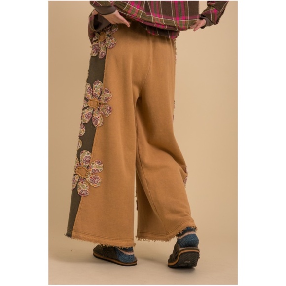 Bluevelvet Rust Floral Patchwork Raw hem Wide Leg Cotton Lounge Pants - Picture 4 of 6